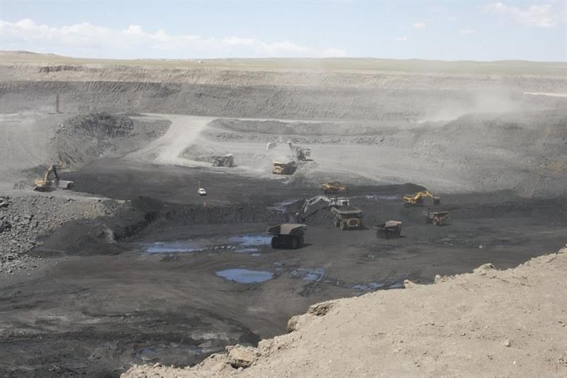 Tavantolgoi open pit mining in operation